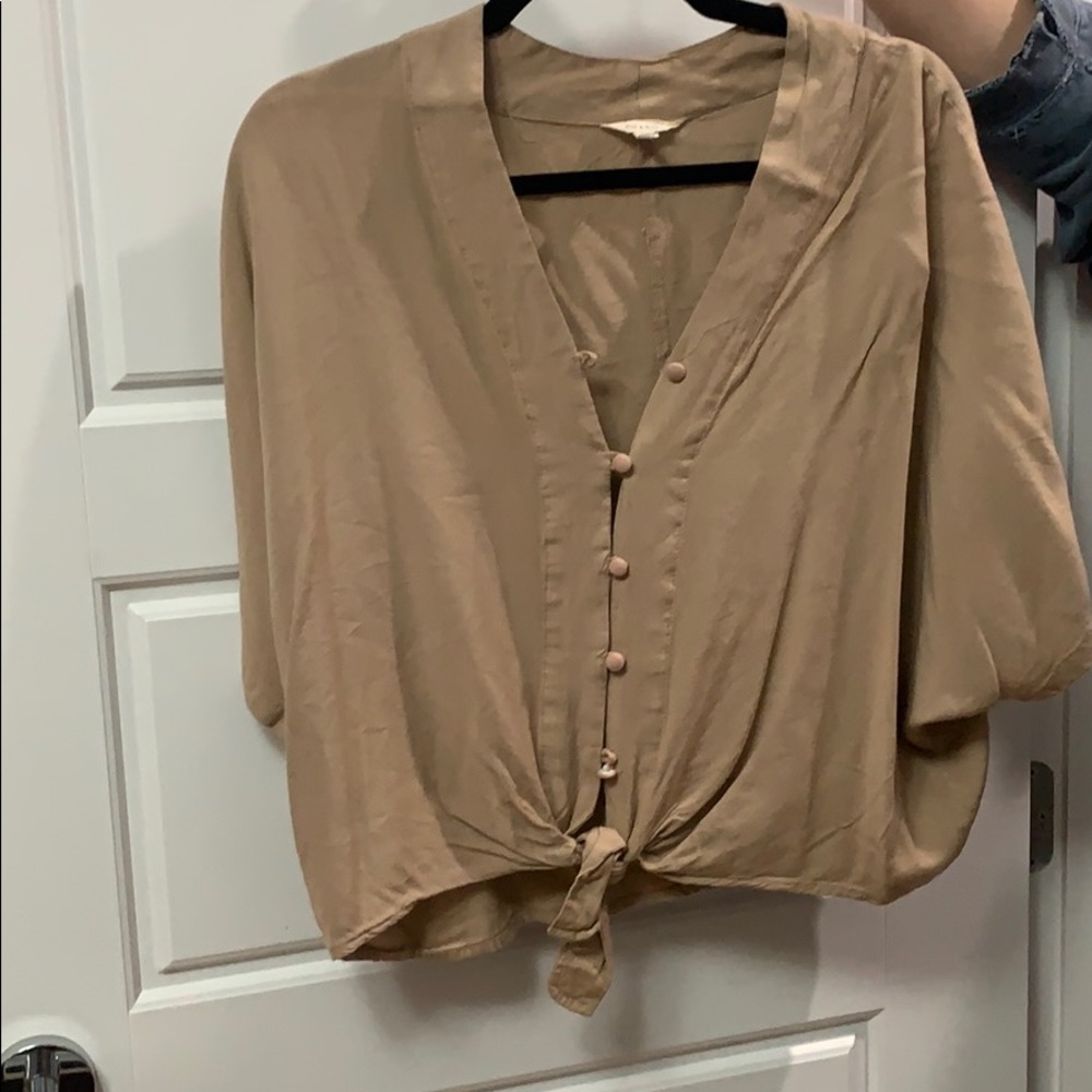Blush button up crop top!